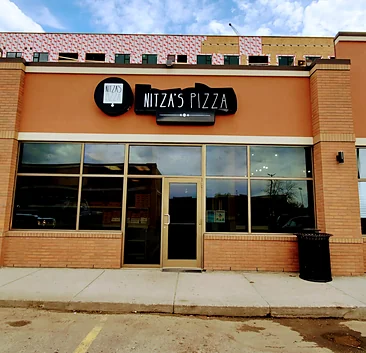 Nitza's Pizza entrance on 50 Street, Leduc